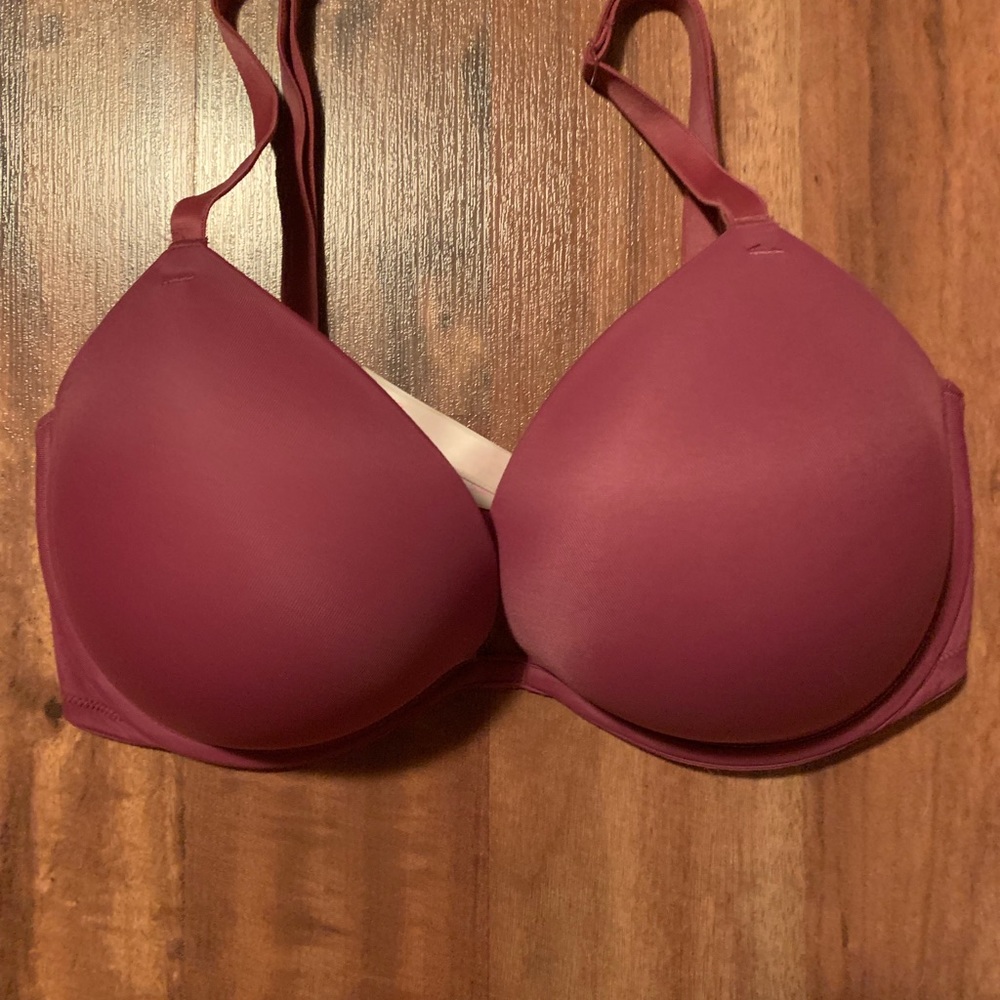 PINK Victoria Secret bra size 32DD push up